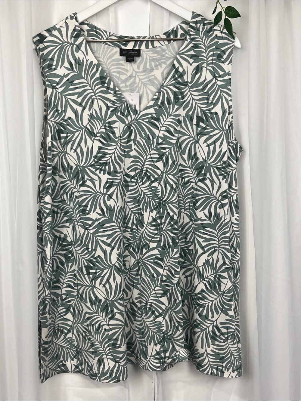 J. Jill Wearever Collection tuXL Green White Fern Pattern Pullover Sleeveless